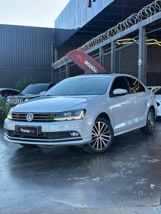 VOLKSWAGEN JETTA 1.4 16V TSI COMFORTLINE GASOLINA 4P TIPTRONIC VOLKSWAGEN JETTA 1.4 16V TSI COMFORTLINE GASOLINA 4P TIPTRONIC